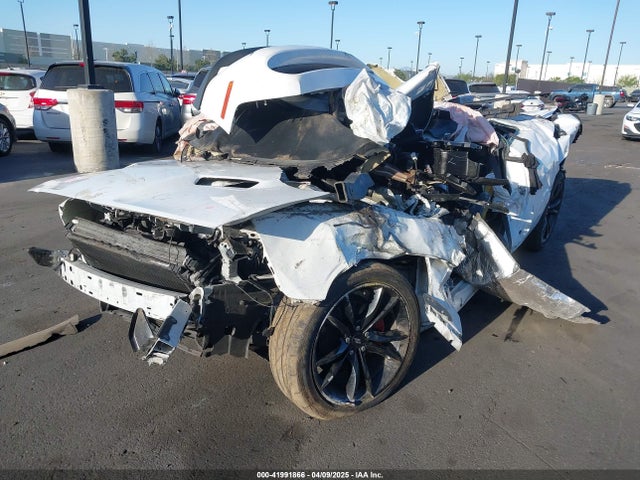 2C3CDZAGXJH280500 Dodge Challenger Sxt