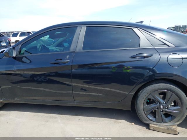 KMHLS4AG3MU063095 Hyundai ELANTRA SEL