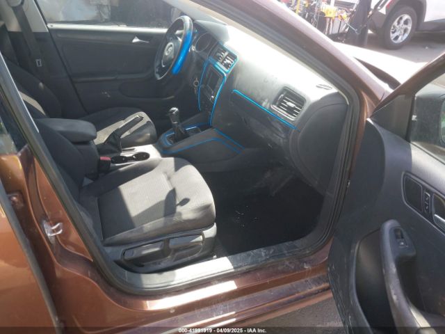3VW167AJ0GM398608 Volkswagen Jetta 1.4t S