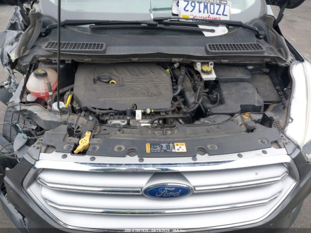 1FMCU0GD8HUF08520 Ford ESCAPE SE