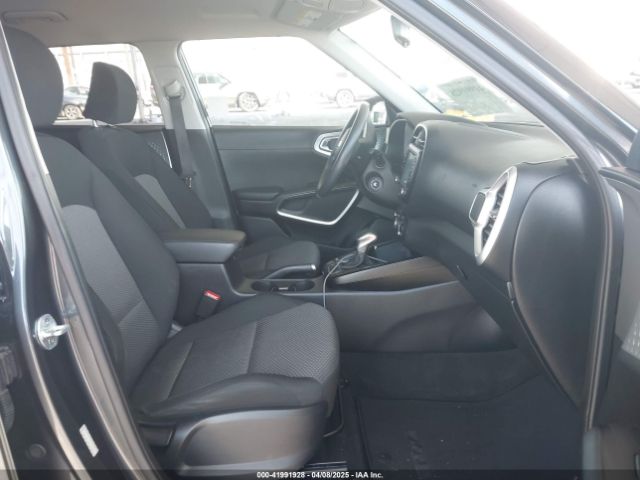 KNDJ23AU2L7715620 KIA SOUL LX