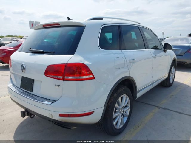 2014 VOLKSWAGEN TOUAREG WVGEF9BP8ED013755 Photo 3