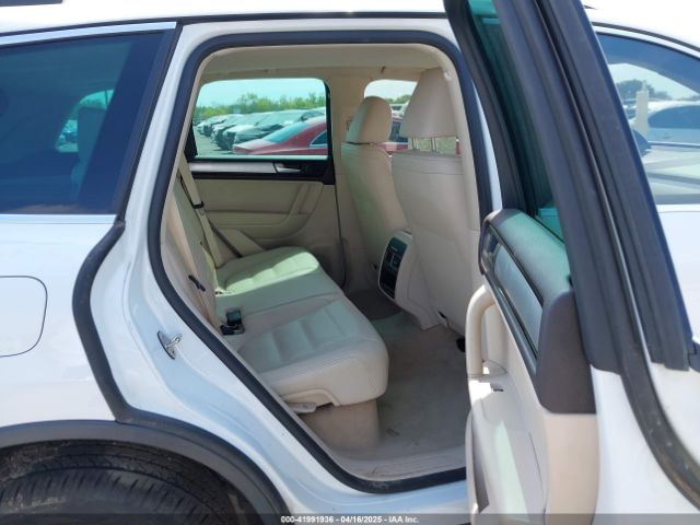 2014 VOLKSWAGEN TOUAREG WVGEF9BP8ED013755 Photo 7