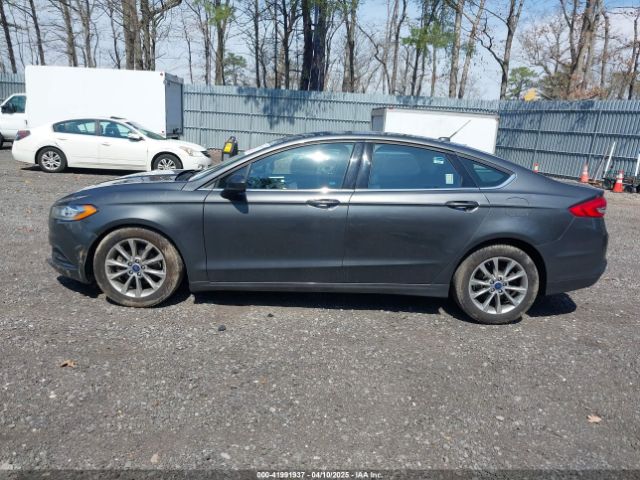 3FA6P0HD3HR243641 Ford FUSION SE