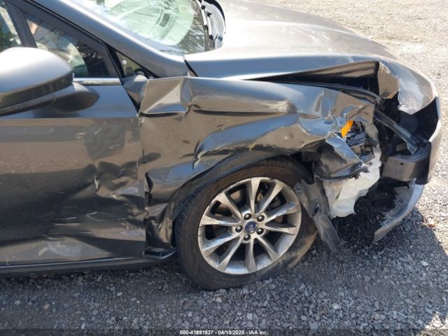 3FA6P0HD3HR243641 Ford FUSION SE