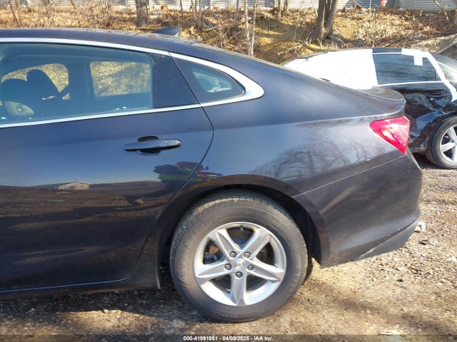 1G1ZB5ST6NF212064 Chevrolet Malibu Fwd Ls