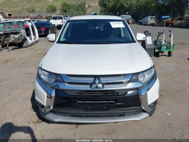 JA4AD3A35HZ059338 Mitsubishi Outlander Se