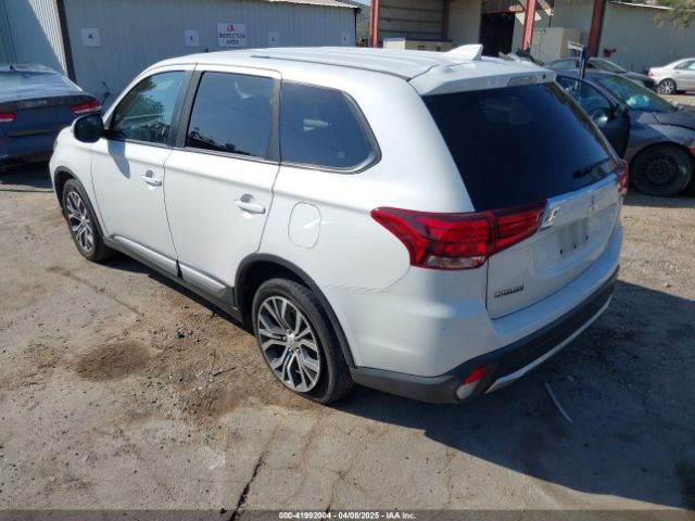 JA4AD3A35HZ059338 Mitsubishi Outlander Se