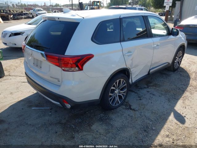 JA4AD3A35HZ059338 Mitsubishi Outlander Se