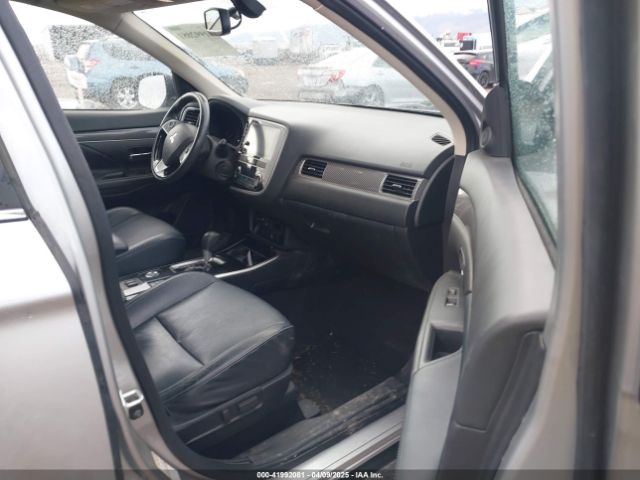 2019 MITSUBISHI OUTLANDER JA4AZ3A34KZ028607 Photo 4