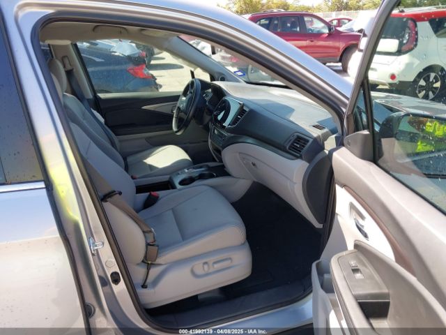 5FNYF5H23NB018960 Honda Pilot 2wd Special Edition