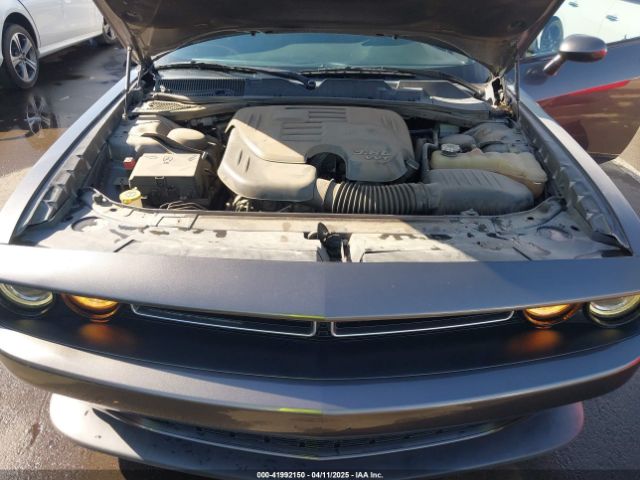 2C3CDZAG8FH860917 Dodge Challenger Sxt