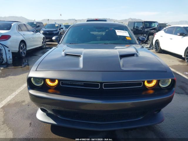 2C3CDZAG8FH860917 Dodge Challenger Sxt