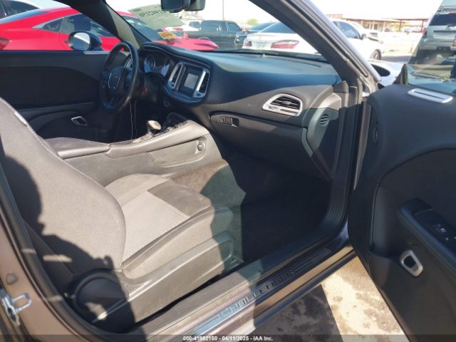 2C3CDZAG8FH860917 Dodge Challenger Sxt