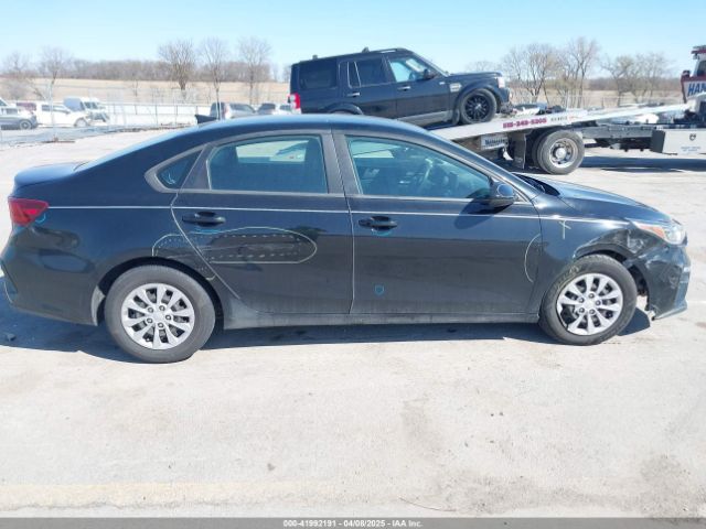 3KPF24AD2KE095541 KIA FORTE FE