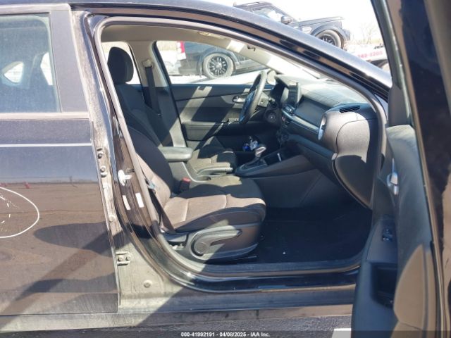 3KPF24AD2KE095541 KIA FORTE FE