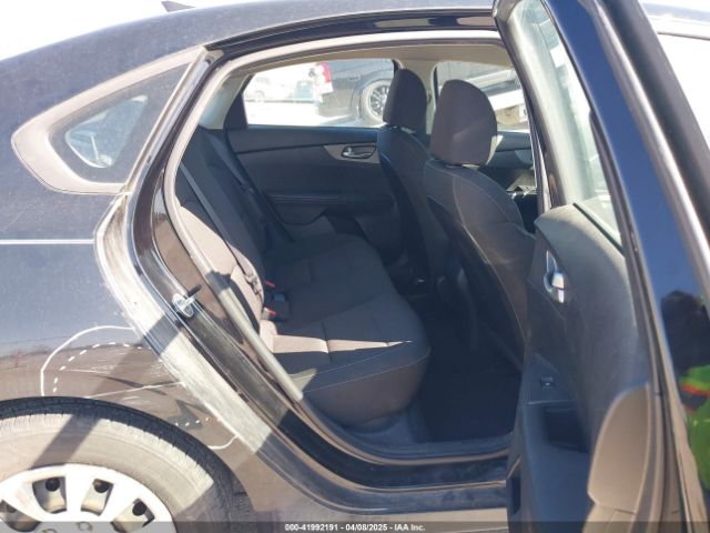3KPF24AD2KE095541 KIA FORTE FE