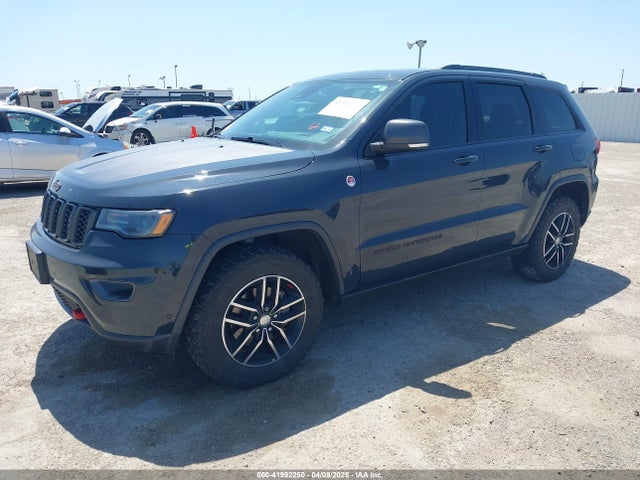1C4RJFLG3JC228025 Jeep Grand Cherokee Trailhawk 4x4