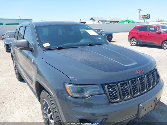 1C4RJFLG3JC228025 Jeep Grand Cherokee Trailhawk 4x4