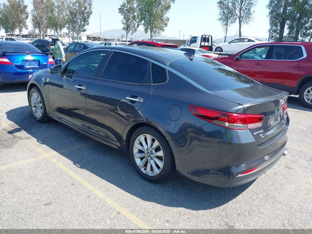 5XXGT4L31JG240046 KIA Optima S