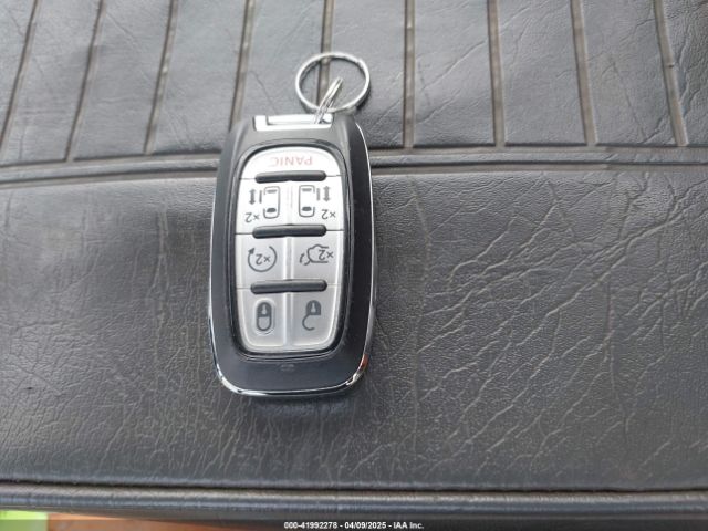 2C4RC1GG5JR320249 Chrysler Pacifica Limited