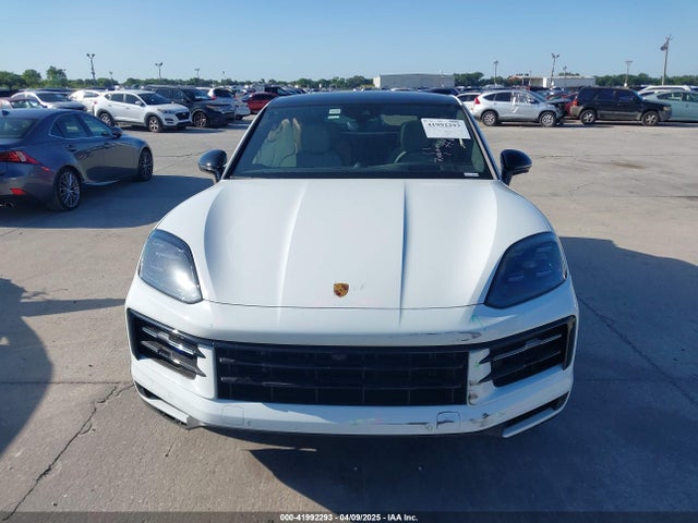 Porsche Cayenne Coupe 2024 WP1BA2AY2RDA52157 Image 12