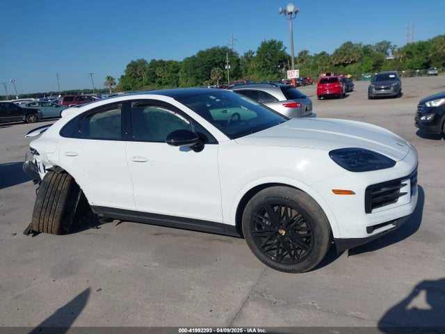 Porsche Cayenne Coupe 2024 WP1BA2AY2RDA52157 Image 13