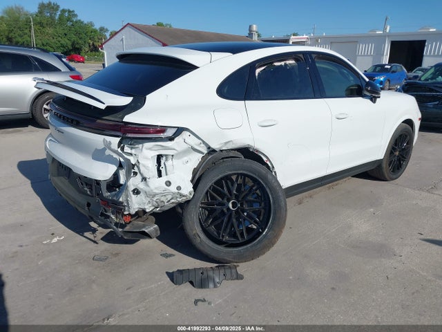 Porsche Cayenne Coupe 2024 WP1BA2AY2RDA52157 Image 4