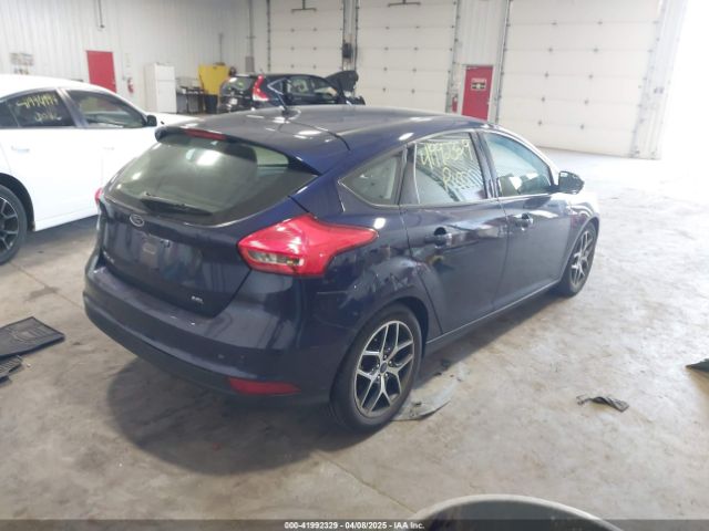 1FADP3M22HL289814 Ford FOCUS SEL