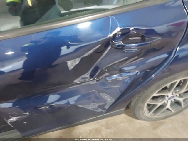 1FADP3M22HL289814 Ford FOCUS SEL