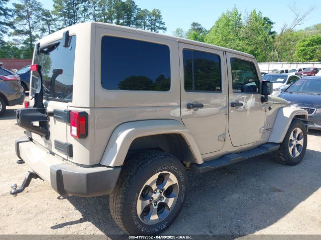1C4BJWEG5GL310300 Jeep Wrangler Unlimited Sahara