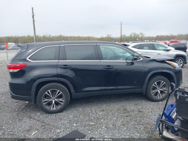 5TDBZRFH7KS994632 Toyota Highlander Le