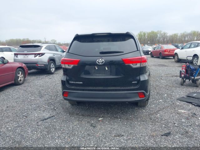 5TDBZRFH7KS994632 Toyota Highlander Le