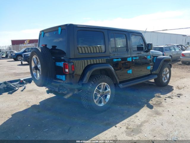 1C4HJXEN2LW213398 Jeep Wrangler Unlimited Sahara 4x4