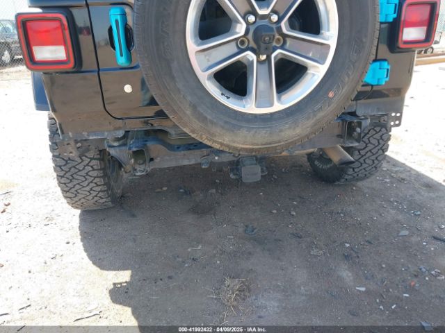 1C4HJXEN2LW213398 Jeep Wrangler Unlimited Sahara 4x4