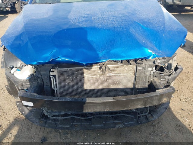 5NPD84LF6JH269996 Hyundai ELANTRA SEL