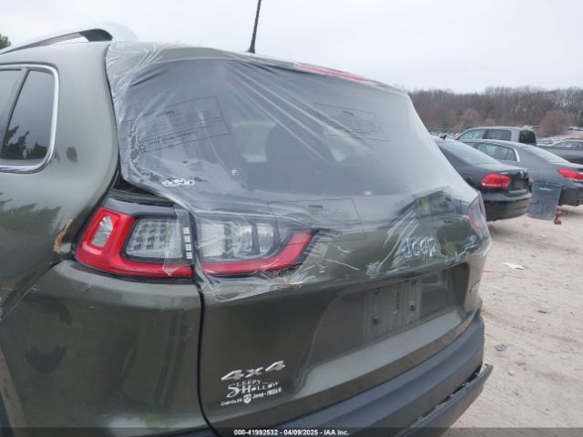 1C4PJMLB2KD395617 Jeep Cherokee Latitude Plus 4x4