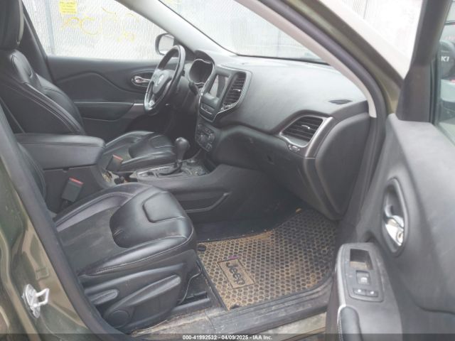 1C4PJMLB2KD395617 Jeep Cherokee Latitude Plus 4x4