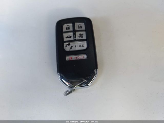 JHMZC5F34JC010638 Honda Clarity Plug-in Hybrid Touring