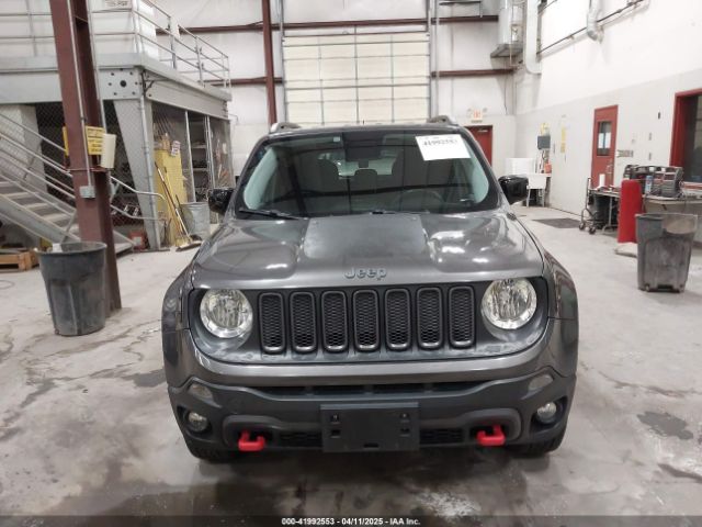 ZACCJBCBXHPE90584 Jeep Renegade Trailhawk 4x4