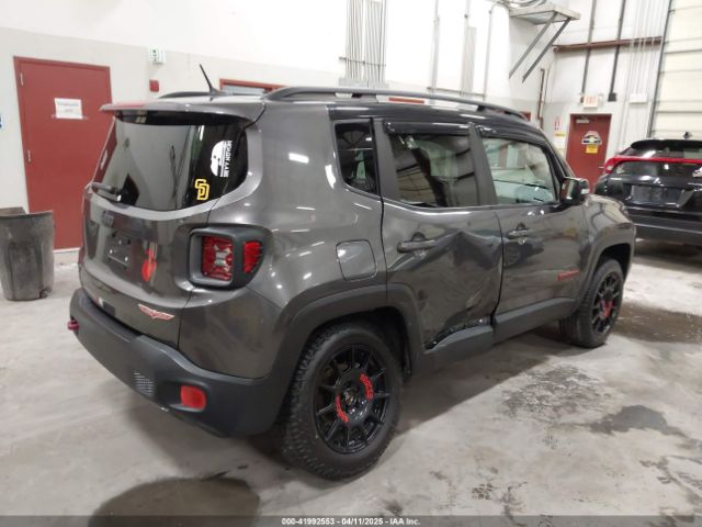 ZACCJBCBXHPE90584 Jeep Renegade Trailhawk 4x4