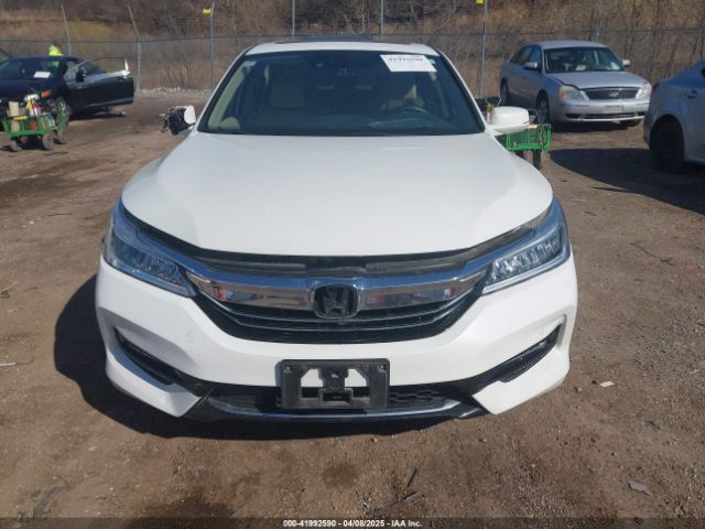 JHMCR6F77HC017381 Honda Accord Hybrid Touring