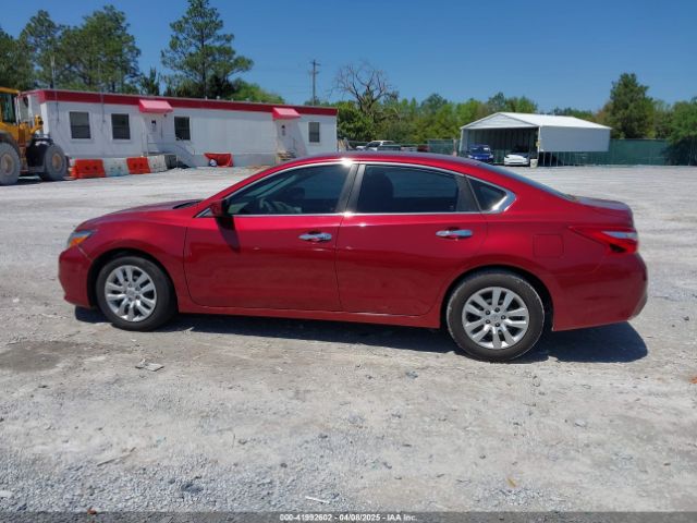 1N4AL3AP9GC228179 Nissan 2016