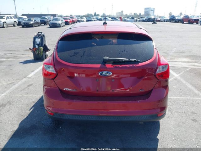 1FADP3K21EL259945 Ford FOCUS SE