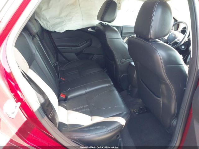 1FADP3K21EL259945 Ford FOCUS SE