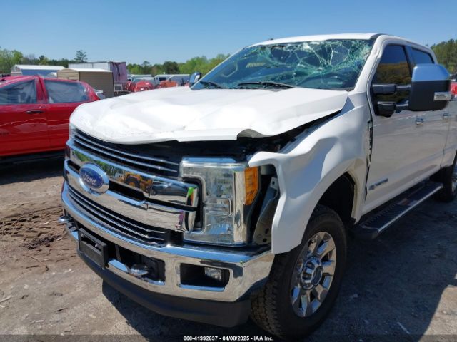 1FT7W2BT4HEB67122 Ford F-250 Lariat