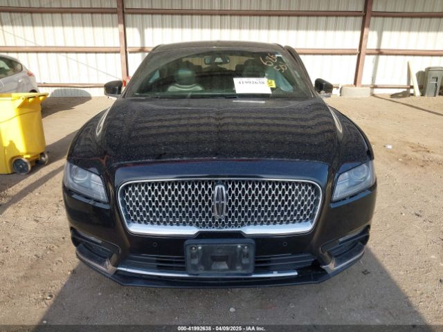 1LN6L9HK2H5607961 Lincoln Continental Livery