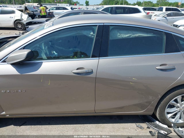1G1ZD5ST4PF226395 Chevrolet Malibu Fwd 1lt