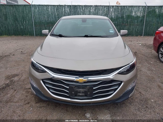 1G1ZD5ST0NF137355 Chevrolet Malibu Fwd Lt