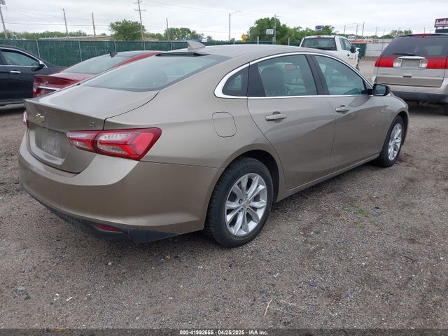 1G1ZD5ST0NF137355 Chevrolet Malibu Fwd Lt